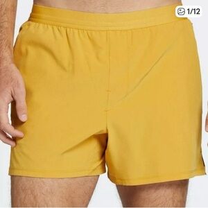 NWT VRST Men's Athletic Shorts Relaxed Fit 5”         Size XXL